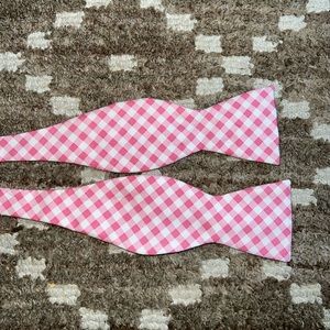 Vineyard Vines bow tie